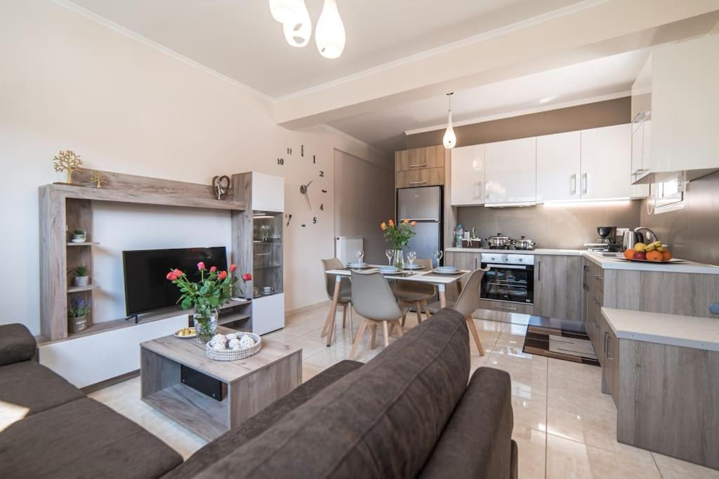 Effie'S Two Bedroom Apartment Nafplio Exterior photo